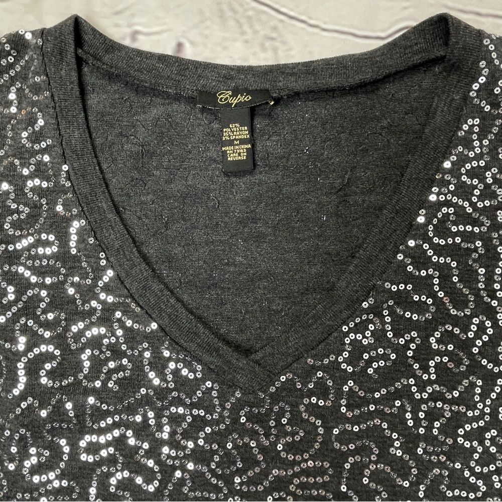 CUPIO gray sequin knit short sleeve v-neck midi party dress, size M - Picture 5 of 13
